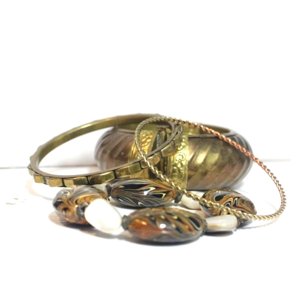 Vintage 80s  90s Gold & Brass Striped Engraved Chunky Metal Bracelet Set
